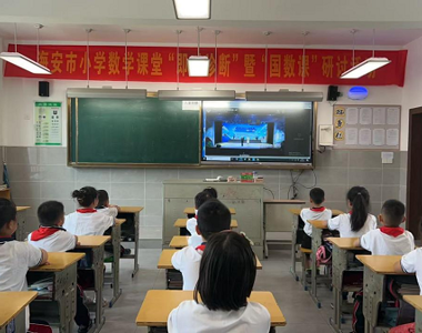 法治教育进校园，安全知识入人心