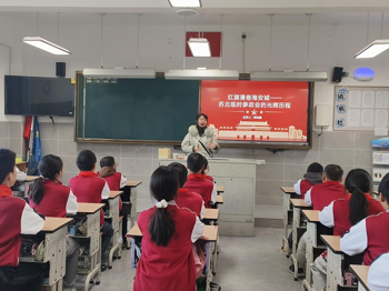 红旗漫卷海安城 红色精神润童心